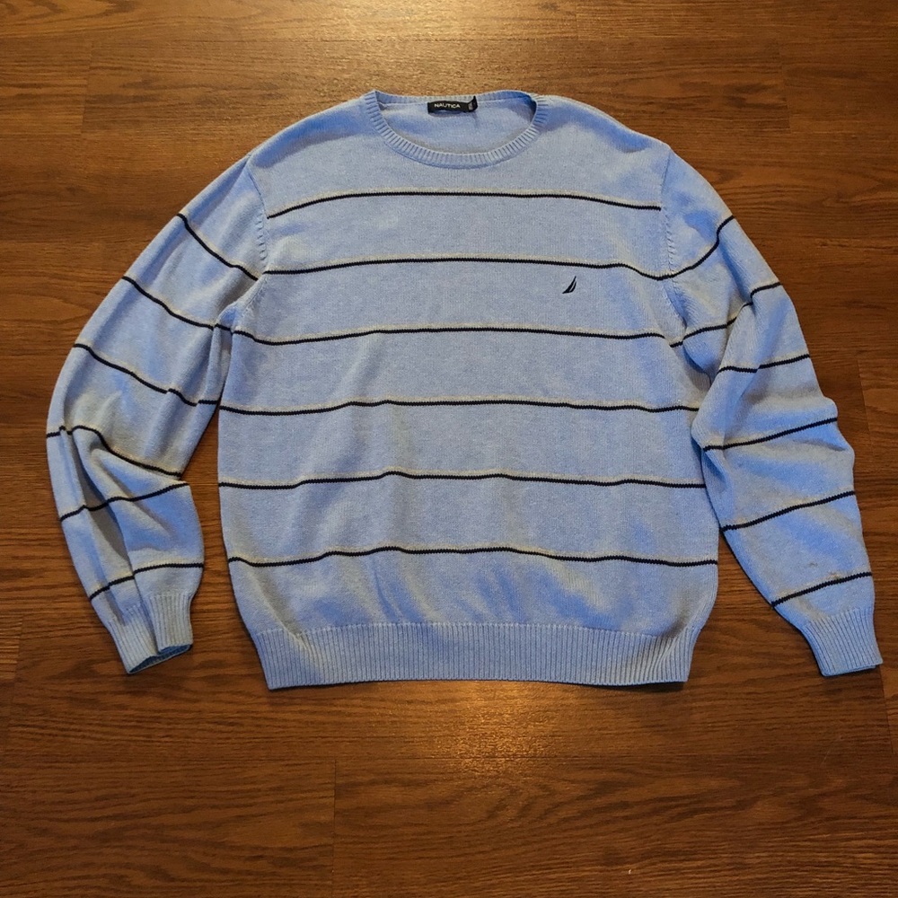 Nautica Crewneck.
